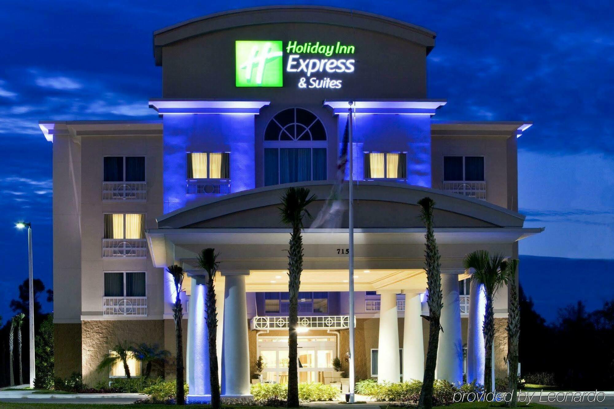 Express & Pierce West By Ihg Hotel 3*