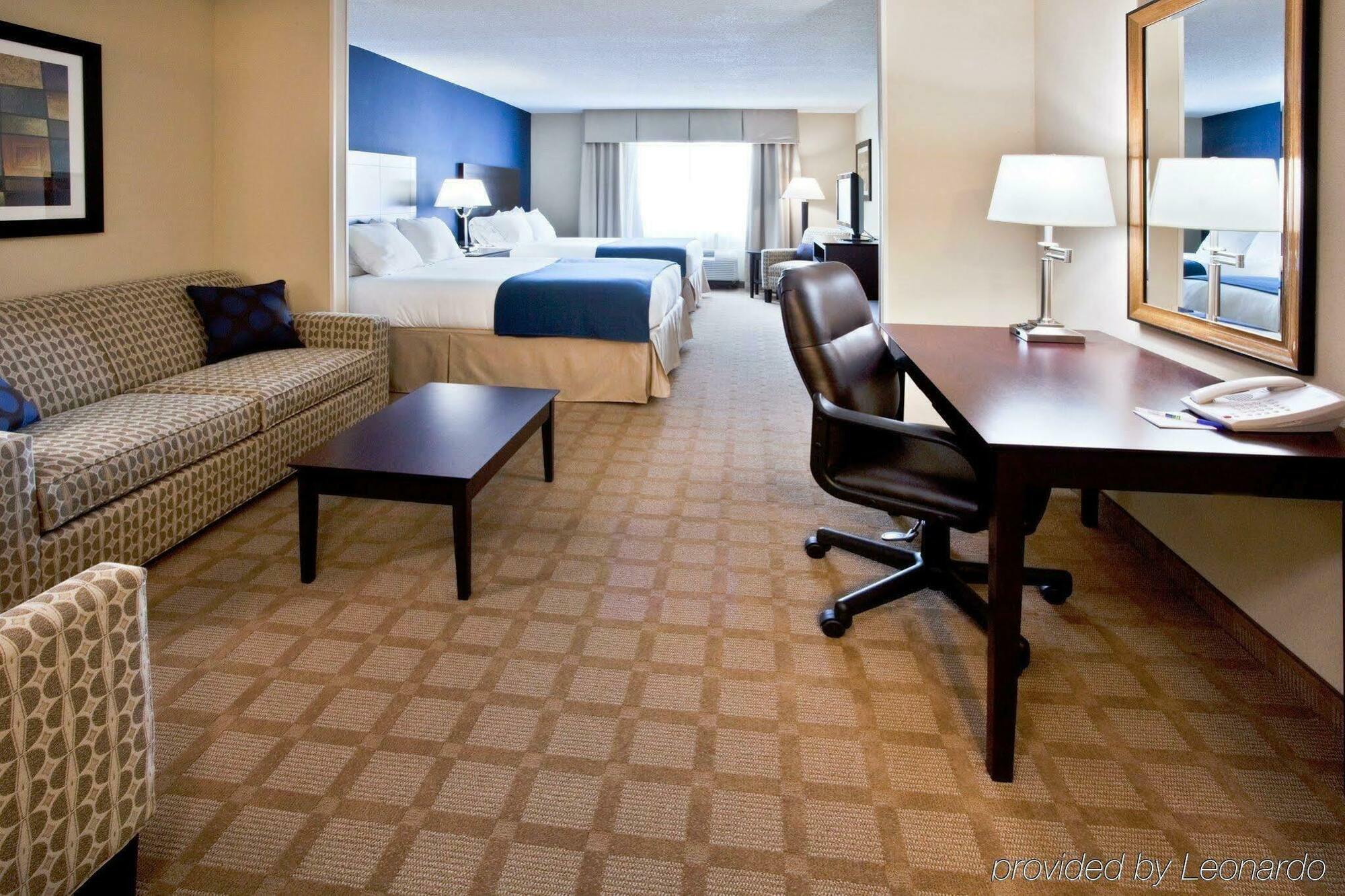 Express & Pierce West By Ihg Hotel Fort Pierce