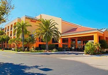 Courtyard By Marriott Boynton 4*