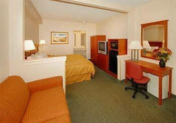 Boca Deerfield Beach; Surestay Collection By Bw Hotel 3*