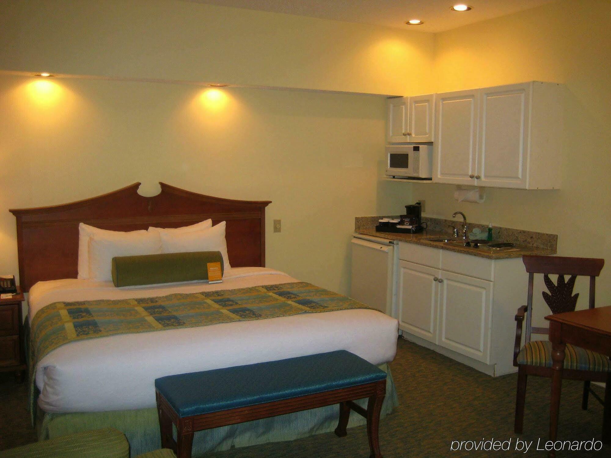 & Clearwater S-harbourside Resort 3*