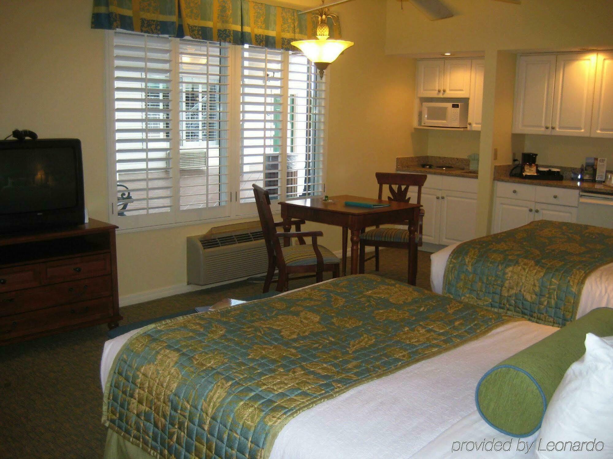 & Clearwater S-harbourside Resort