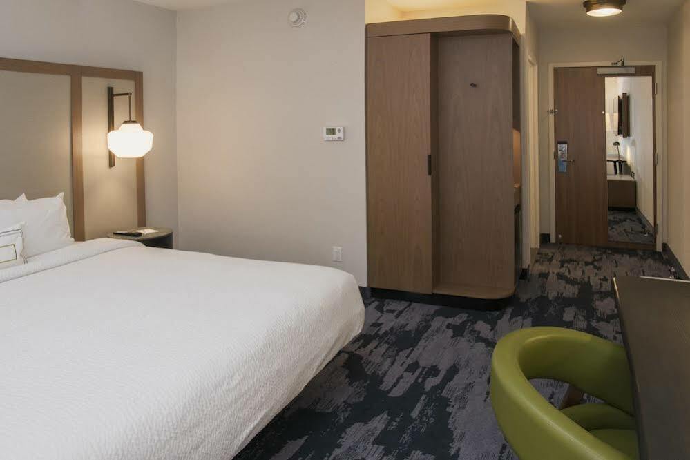 Hotel Fairfield & By Marriott 3*