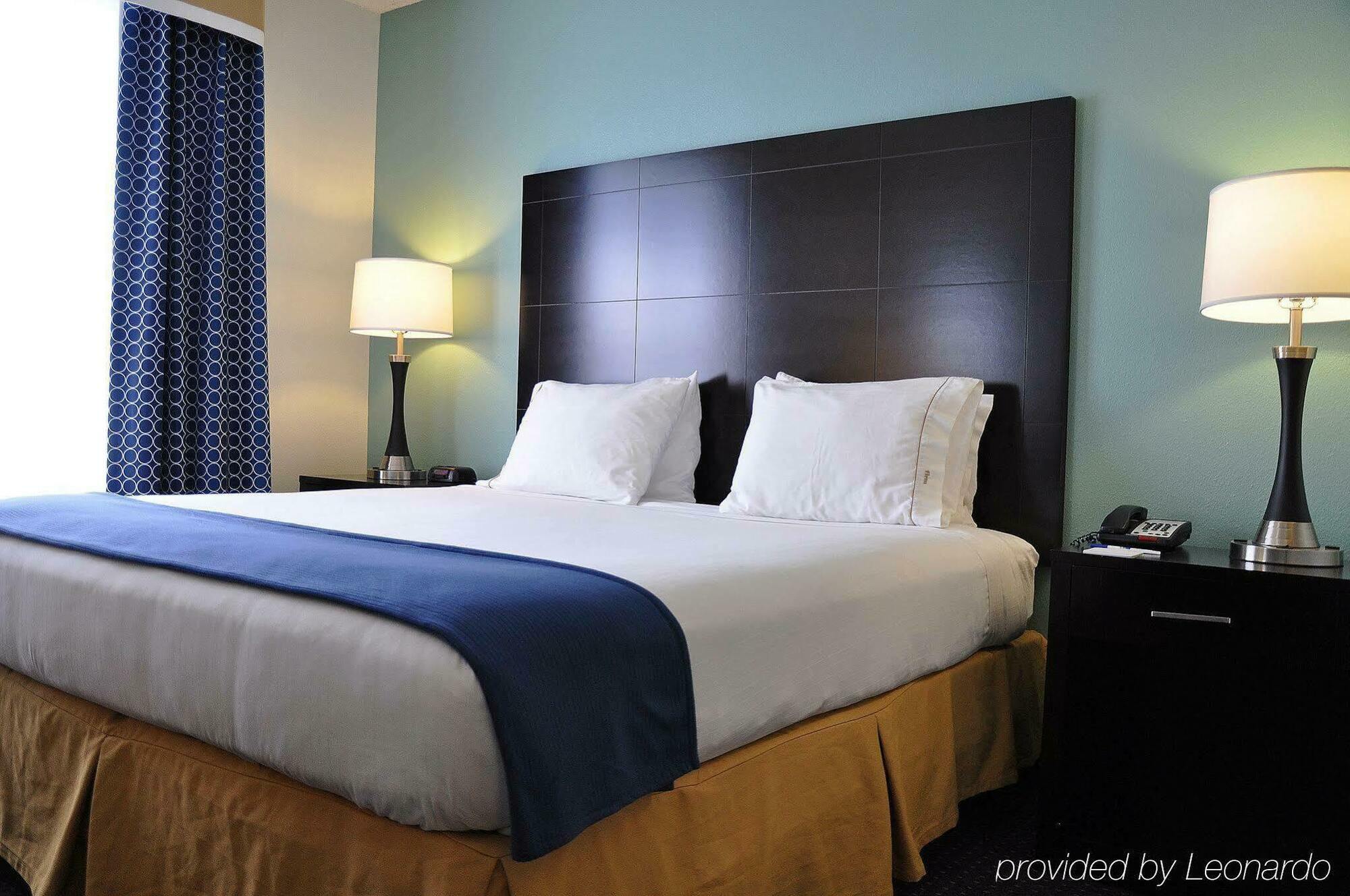 Hotel Express & Plant By Ihg Plant City