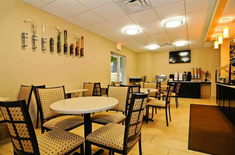 Spark By Hilton Orlando Near Seaworld 3* Williamsburg