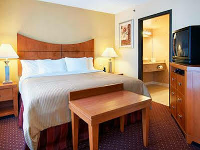 Wingate By Wyndham, Universal - Free Theme Park Shuttle Orlando