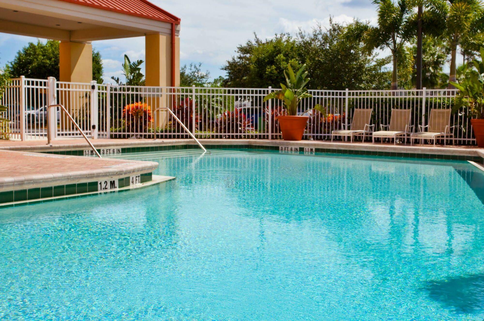 Express & - Nearest Universal By Ihg Orlando