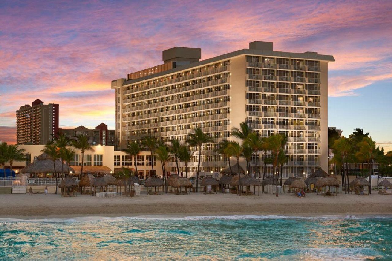 Newport Beachside & Resort 4*