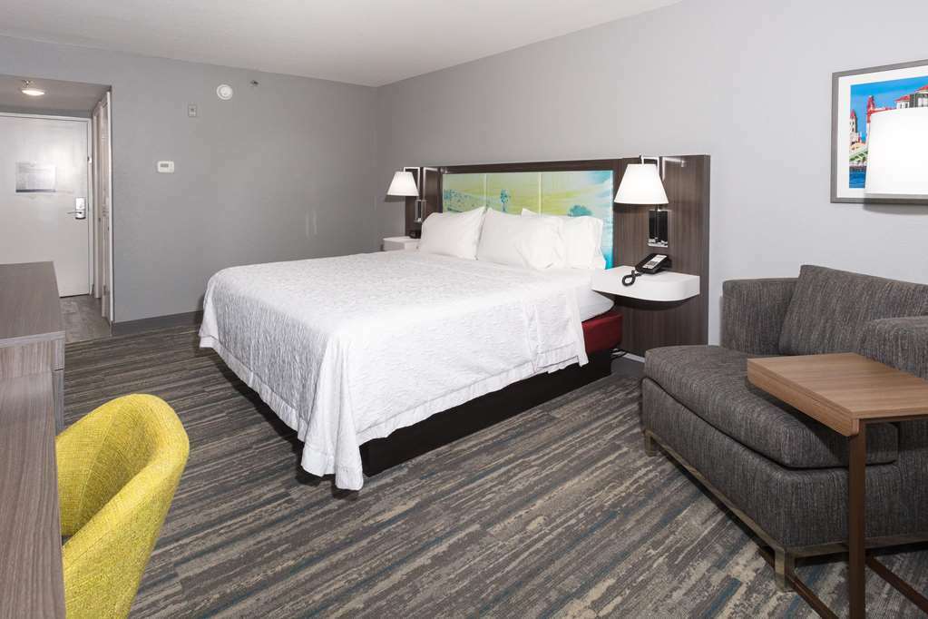 Hampton Saint Augustine 3*