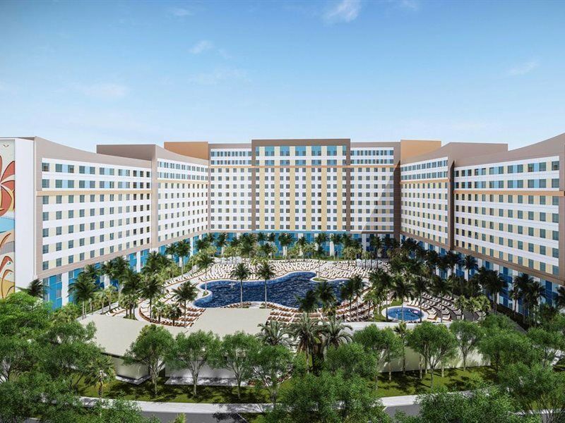 Universal's Endless Summer - Dockside And