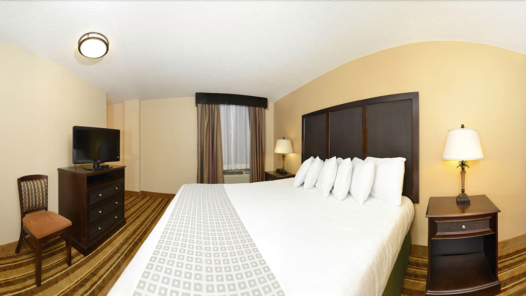 Motel Rushhh Daytona Beach, Tapestry Collection By Hilton