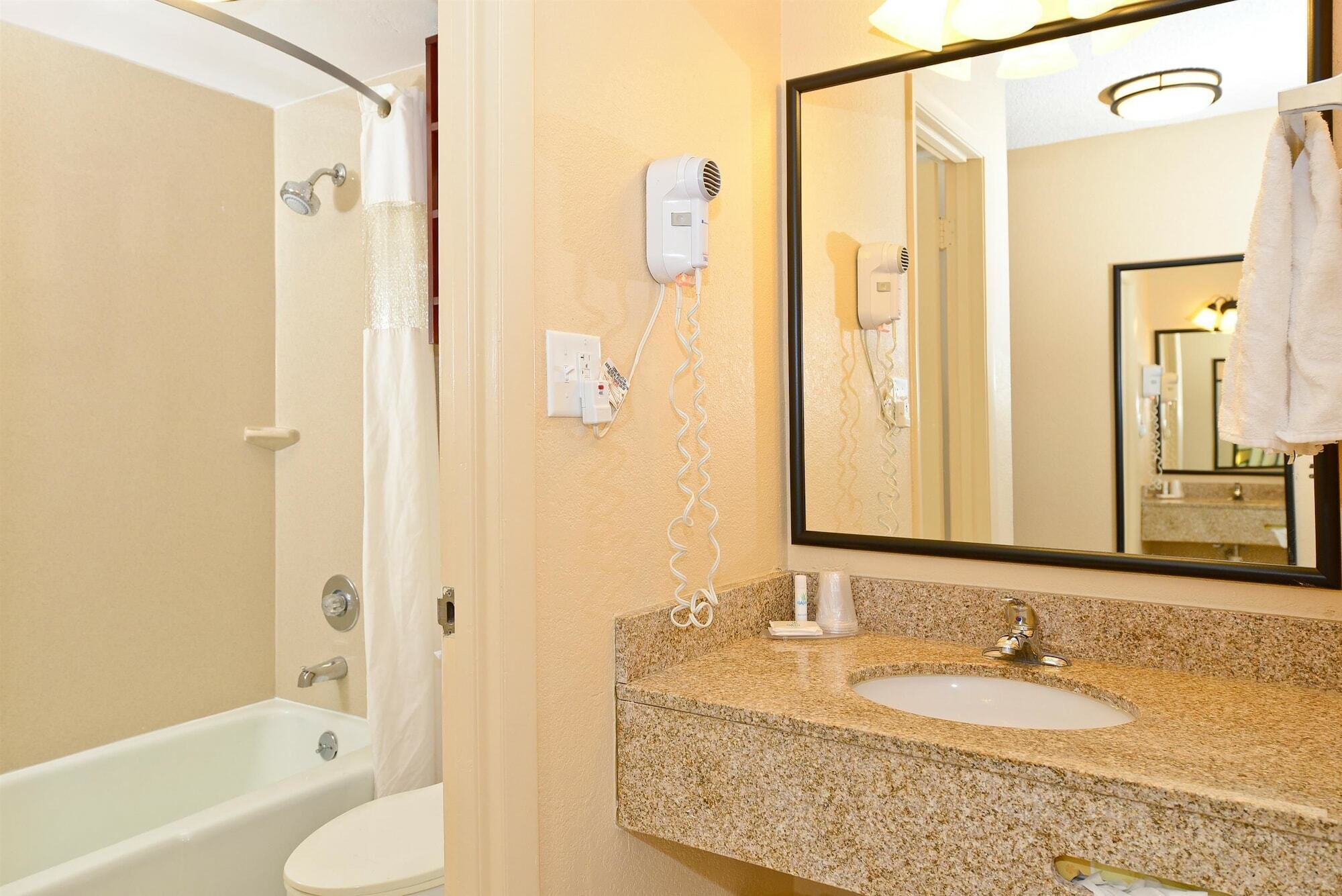 Rushhh Daytona Beach, Tapestry Collection By Hilton Motel Daytona Beach