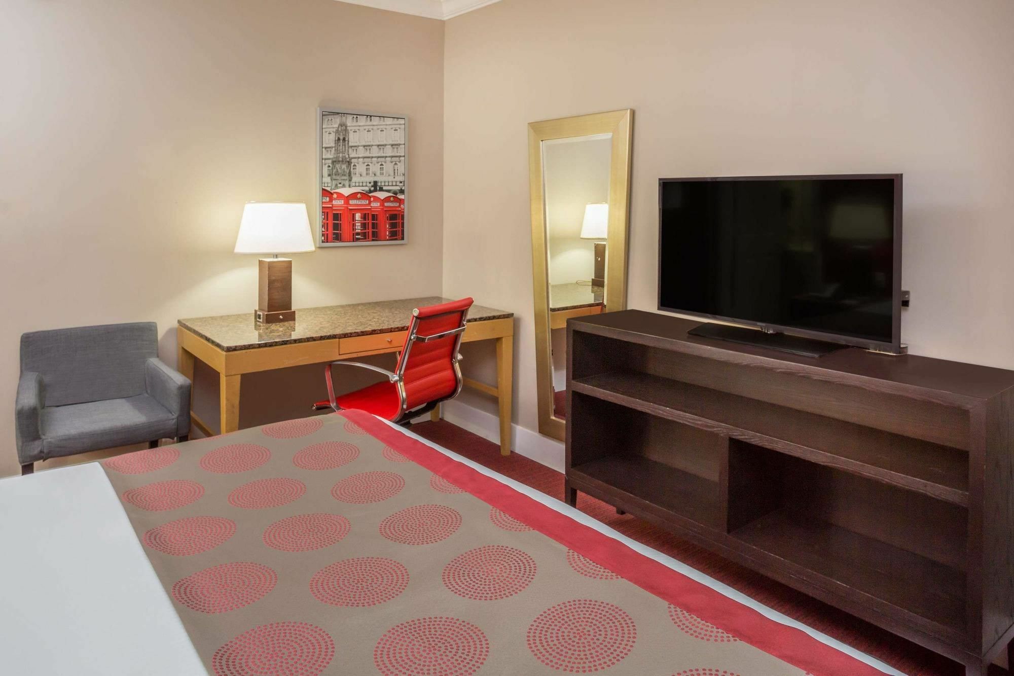 Ramada By Wyndham Miami Springs/miami International Airport Hotel 3*