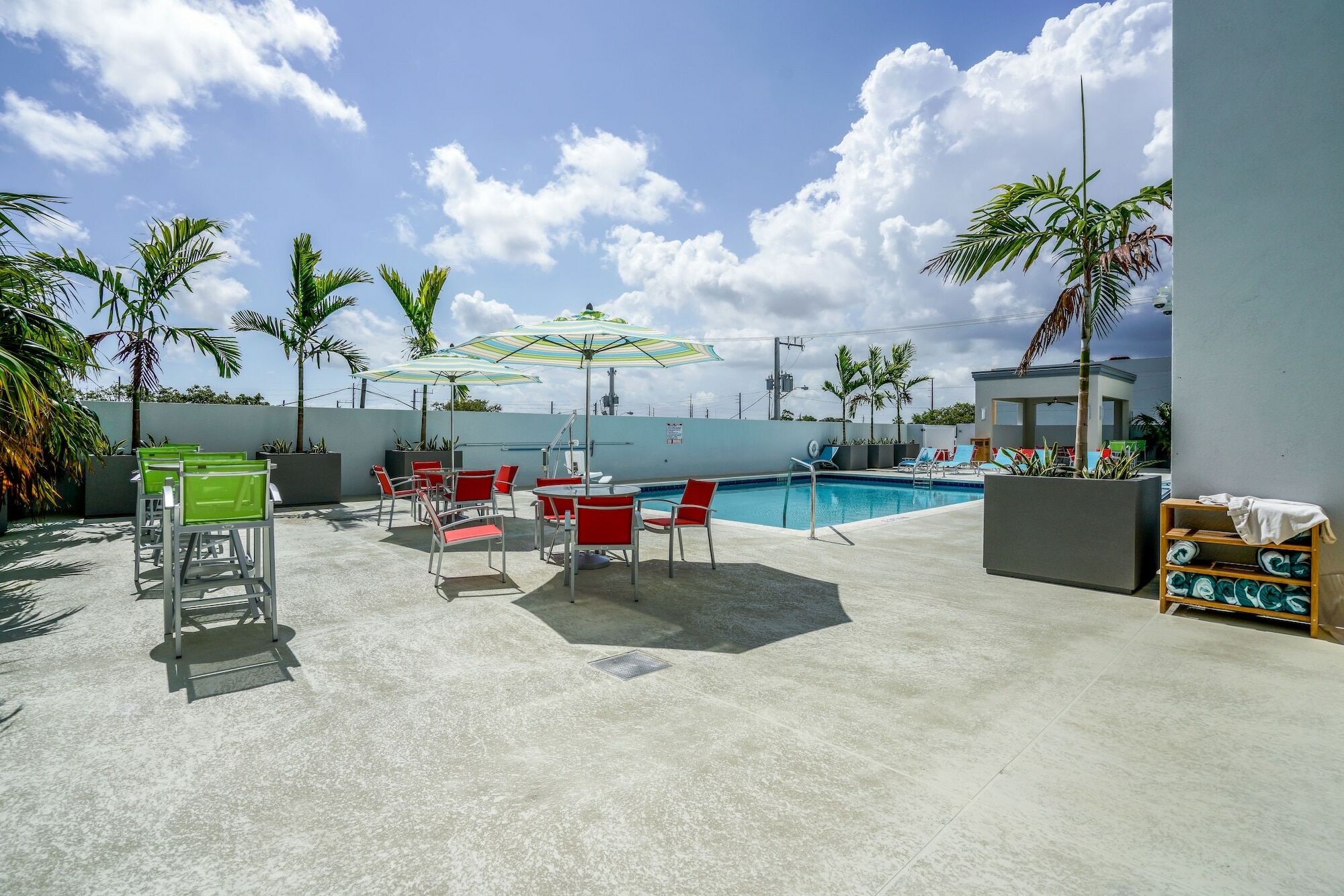Dello Ft Lauderdale Airport, Tapestry Collection By Hilton 4*