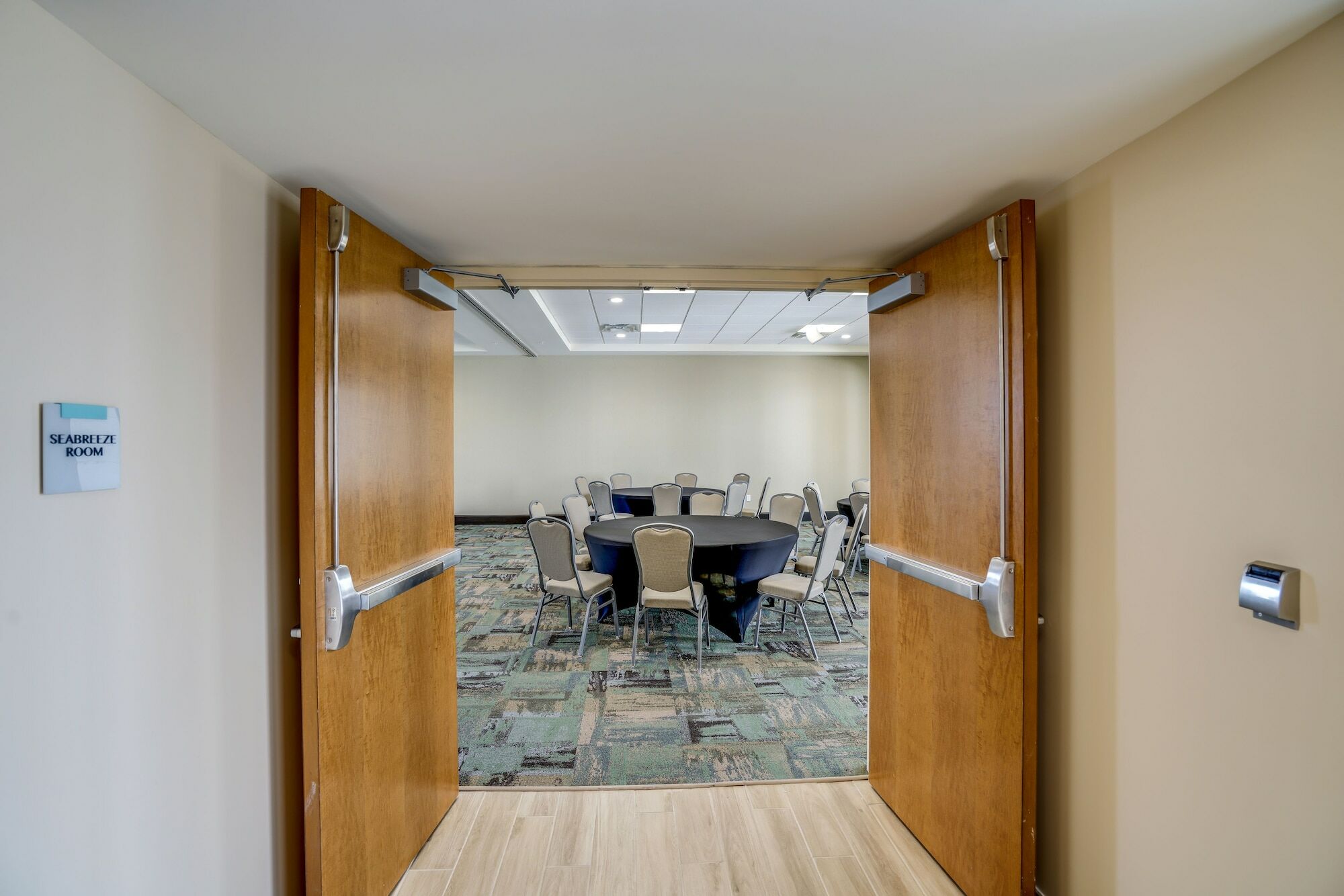 Hotel Dello Ft Lauderdale Airport, Tapestry Collection By Hilton