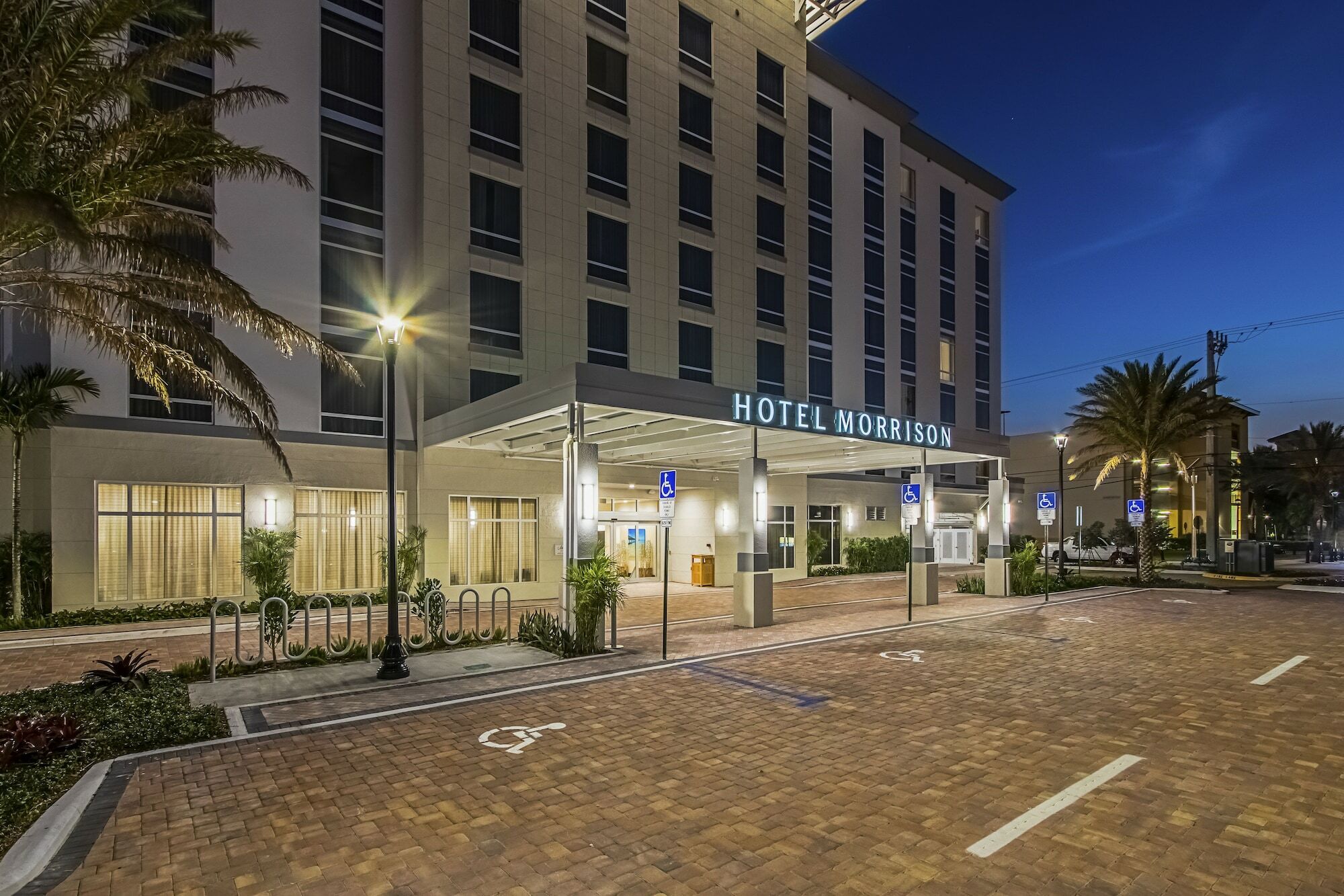 Dello Ft Lauderdale Airport, Tapestry Collection By Hilton Dania Beach