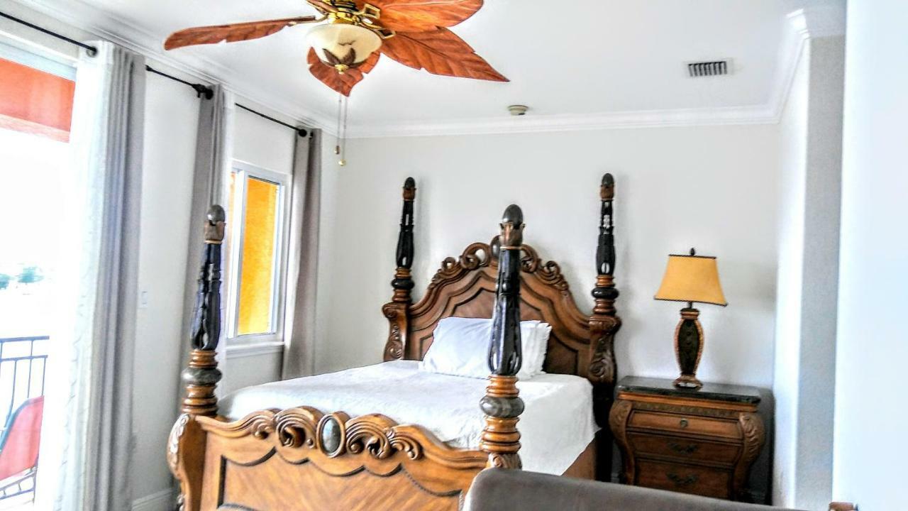 And Bay Mediterraneantownhouse St. Pete Beach