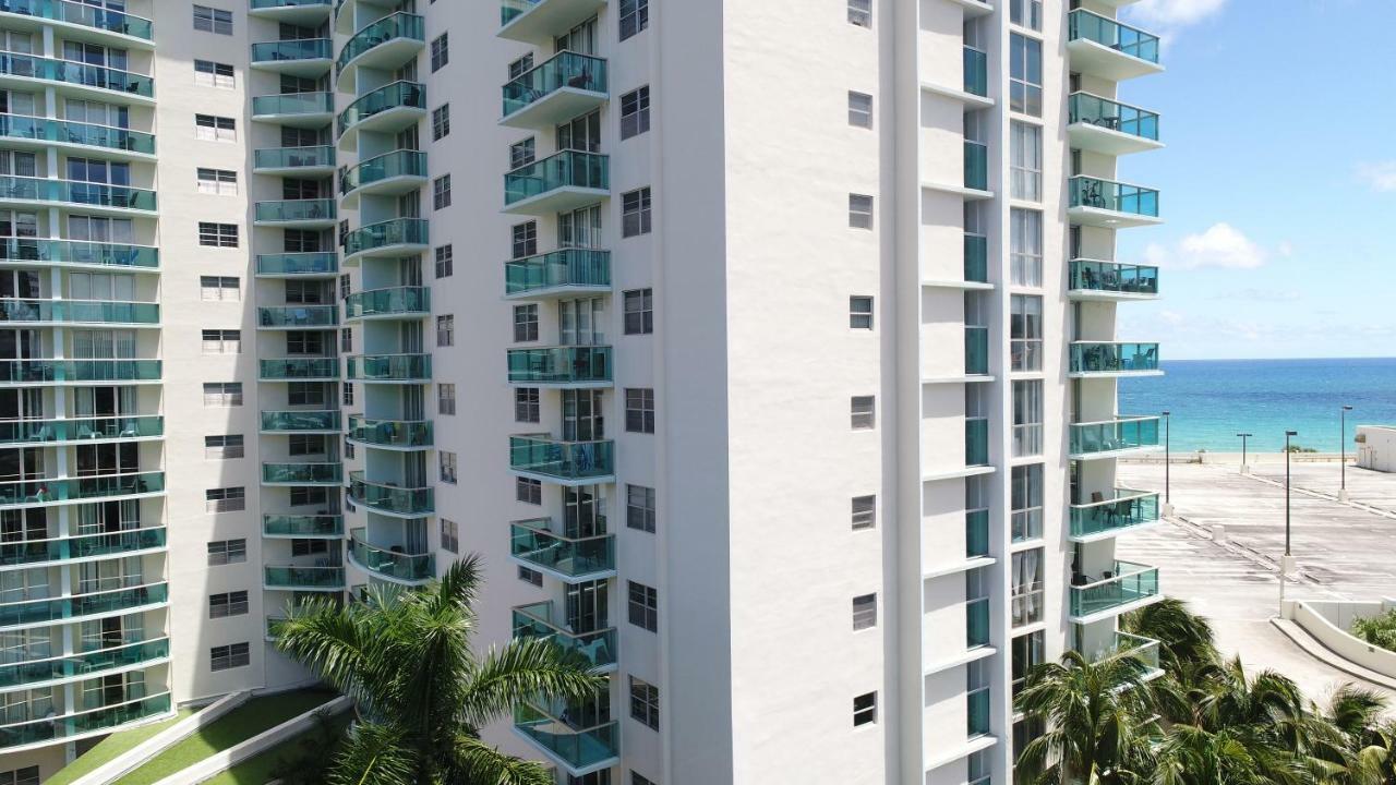 Hollywood Condo