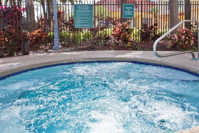 Hotel La Quinta By Wyndham Ft. Lauderdale Airport 3*