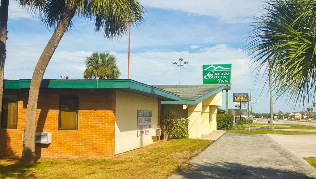 Gables Motel 2*
