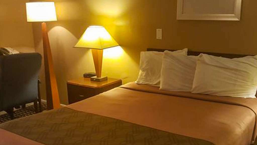 Gables Motel 2*