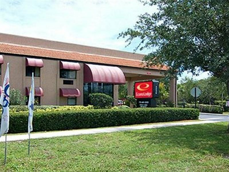 Red Roof Ft Pierce Motel 2*