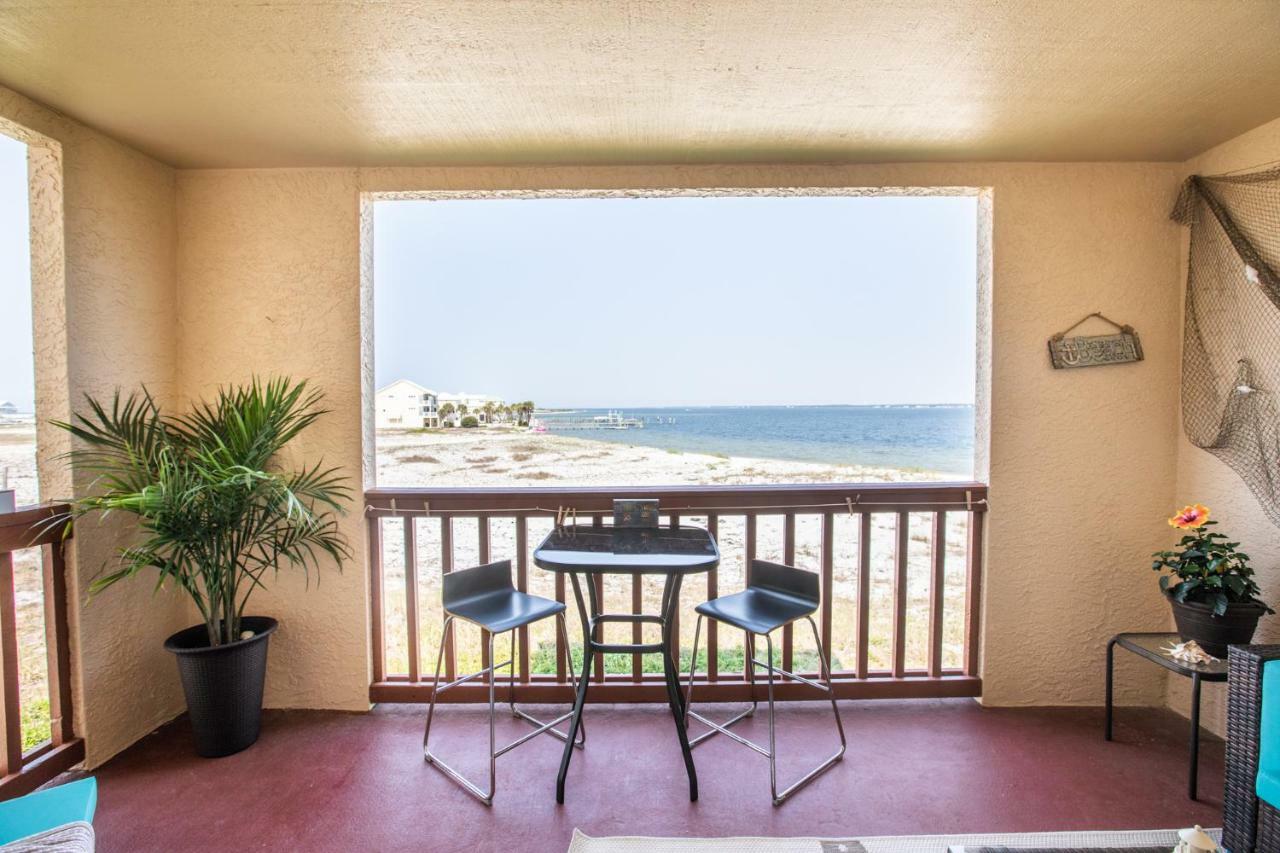 Apartment Seashell Escape