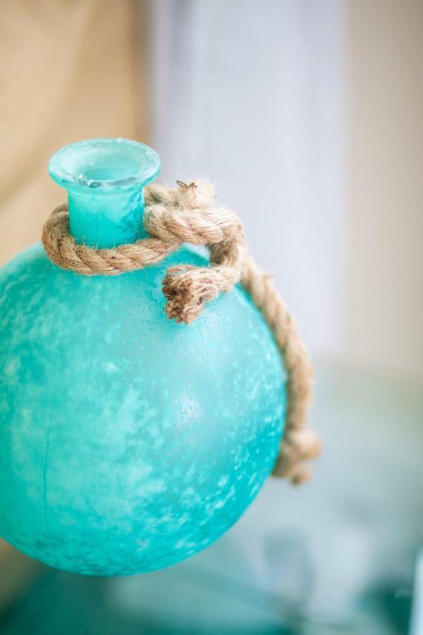 Apartment Seashell Escape