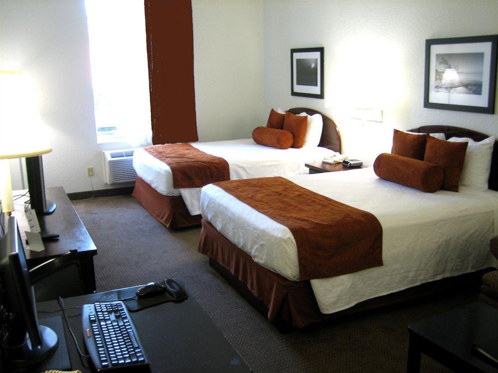 Sonesta Essential Hotel 3*