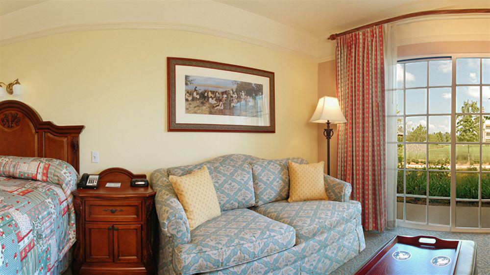 Disney's Saratoga Springs & 4* Lake Buena Vista