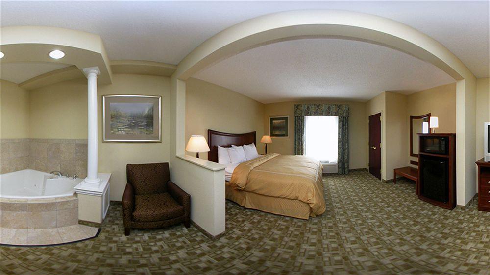 Express East By Ihg Hotel Jacksonville