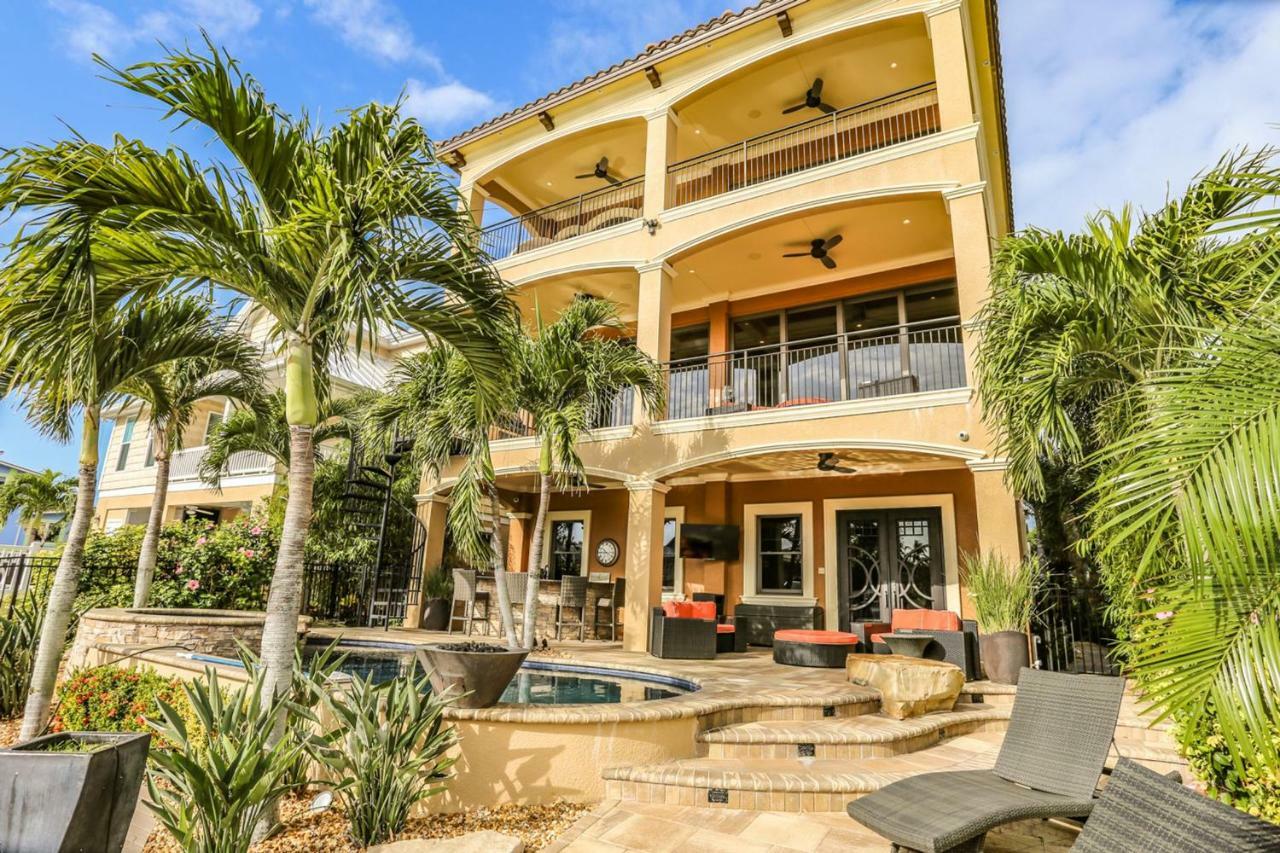 425 Palermo Circle *