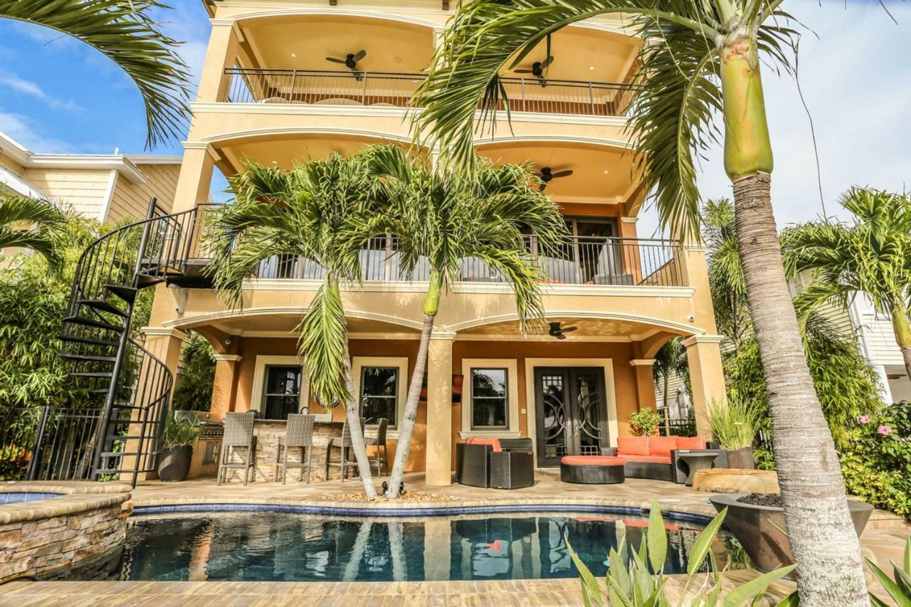 425 Palermo Circle * Fort Myers Beach