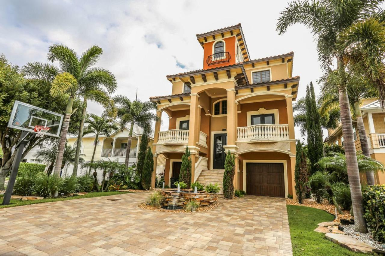 425 Palermo Circle *