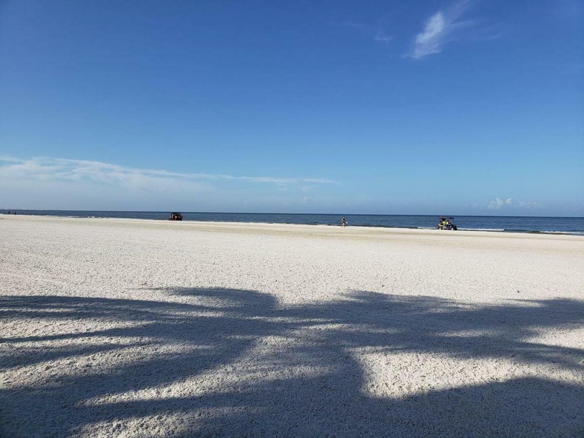Villa 5583 Estero 1 Deep Sea Dive Fort Myers Beach