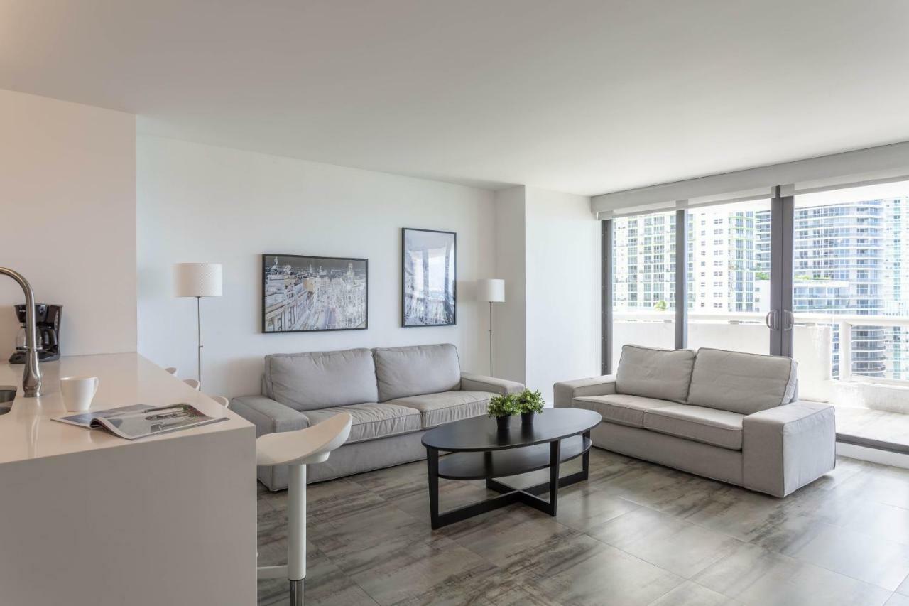 Ocean Breeze And Emerald Water Holiday home Doral