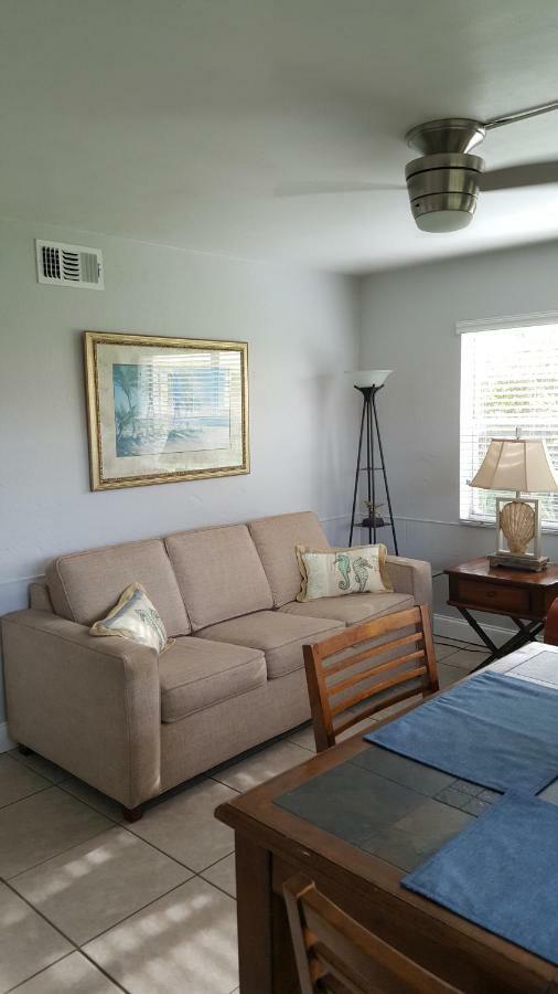 Monterey Condo-motel Motel