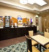 Express & Perry, An Ihg Hotel