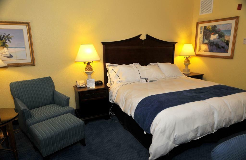 Radisson At The Port Hotel