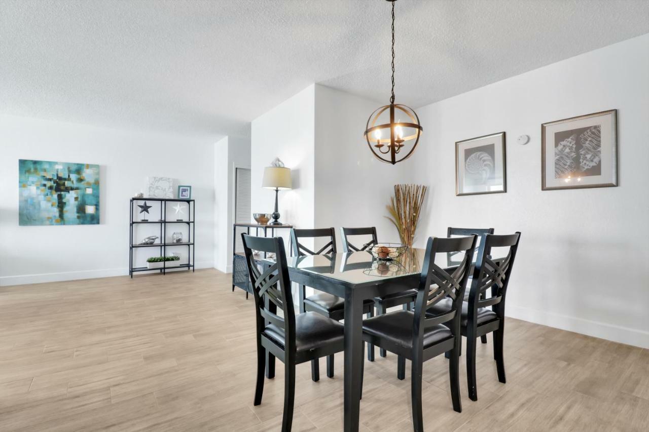 The Tides 2 Bedrooms 9th Floor We Are On The Beach! Hollywood