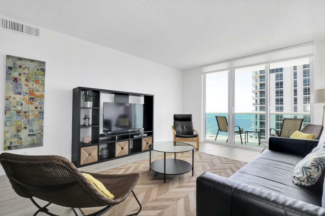Apartment The Tides 2 Bedrooms 9th Floor We Are On The Beach! *