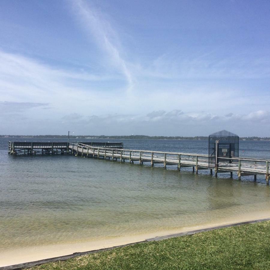 Apartment Romantic For 2-sunset Harbor Palms 1-205, Pool, Fishing Pier Navarre