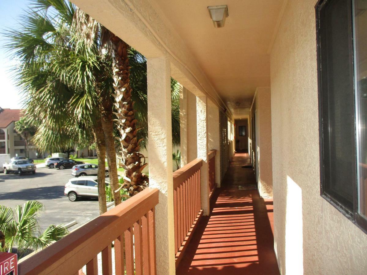 Apartment Romantic For 2-sunset Harbor Palms 1-205, Pool, Fishing Pier Navarre