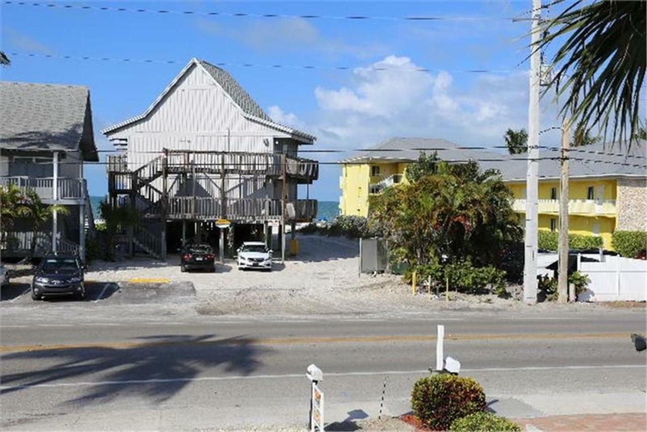 5583 Estero 1 Deep Sea Dive Villa