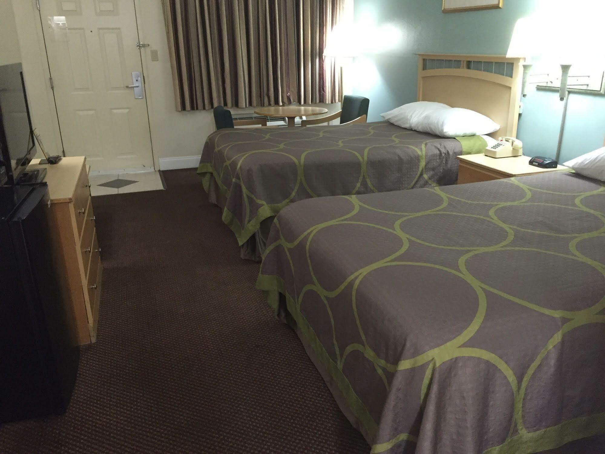 Motel Super 8 By Wyndham Ft Walton 2*