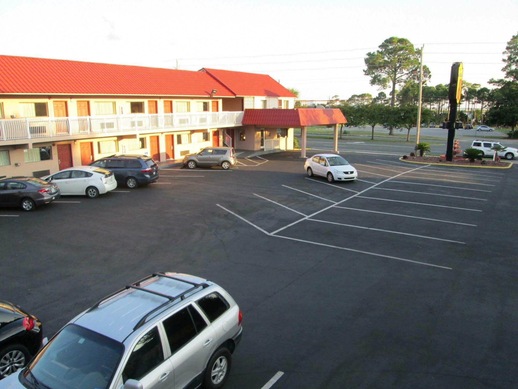 Motel Super 8 By Wyndham Ft Walton 2*
