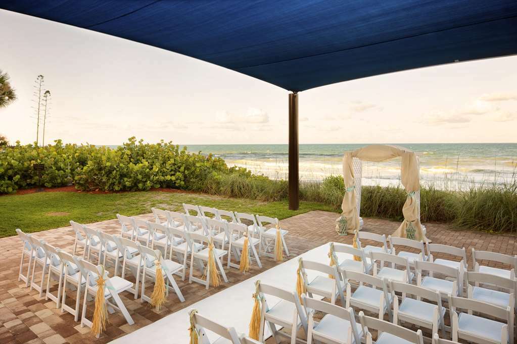 Hilton Oceanfront 3*