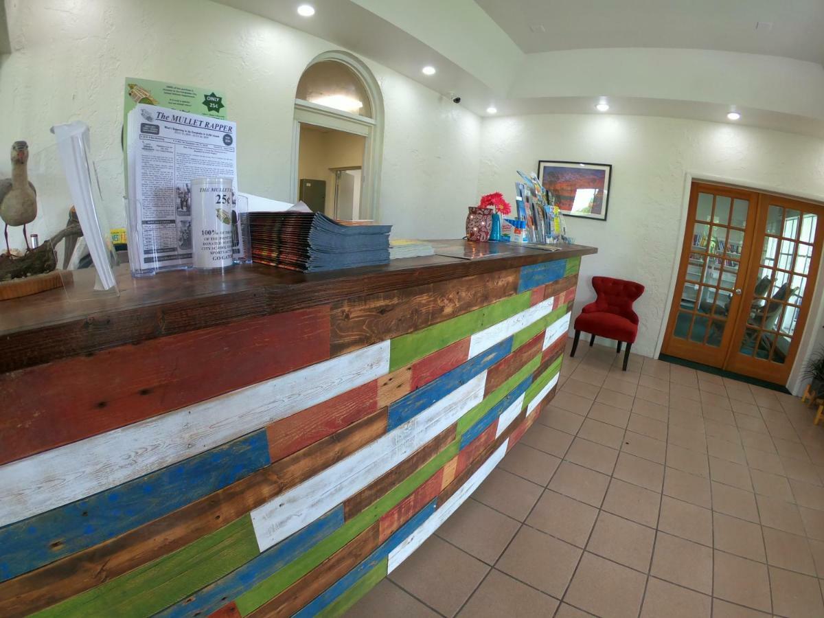 Captain's Table By Adventures Hotel Everglades City