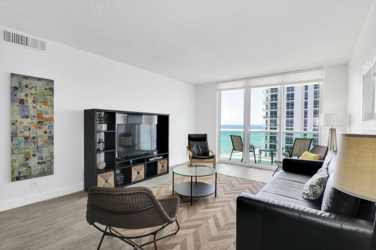 The Tides 2 Bedrooms 9th Floor We Are On The Beach! Hollywood