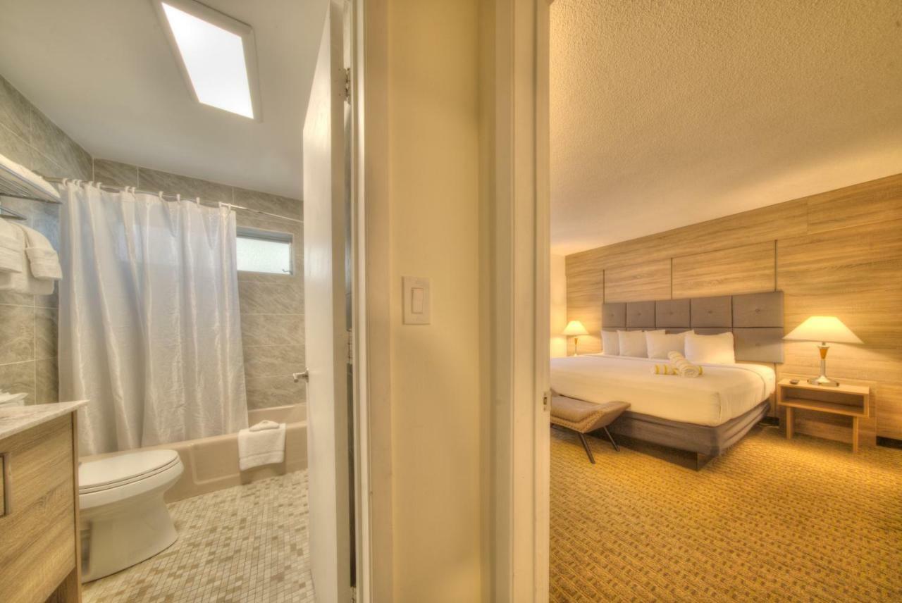 Club Lux By The Deerfield Beach